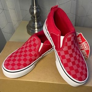 BNWT Vans Classic Slip-On Checkerboard Shoe - size 12Y